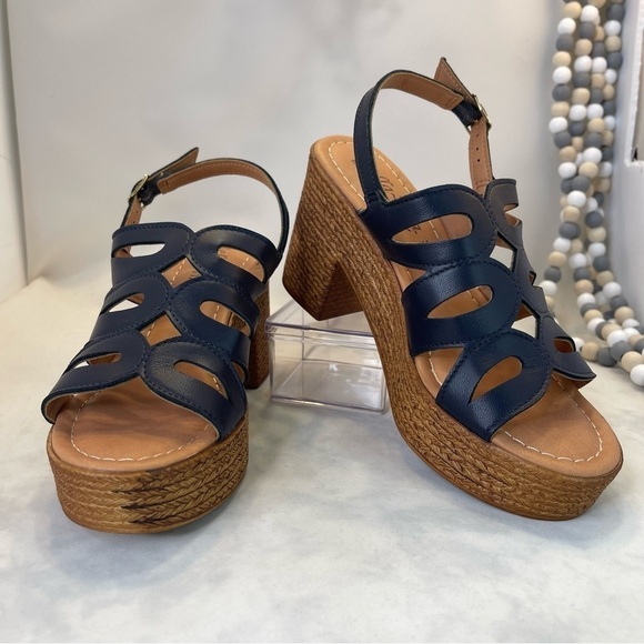 Bella Vita Women's Pri-Italy Heeled Sandal Color:Navy 5.5M - Picture 5 of 12